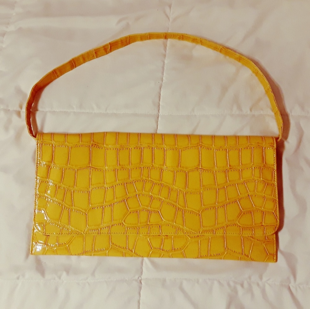 Braciano croc clutch